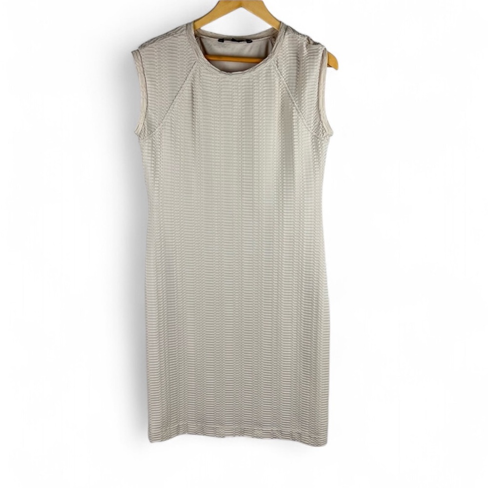 Sharagano Sleeveless Textured Shift Dress Size 12 Beige Minimalist‎ Neutral